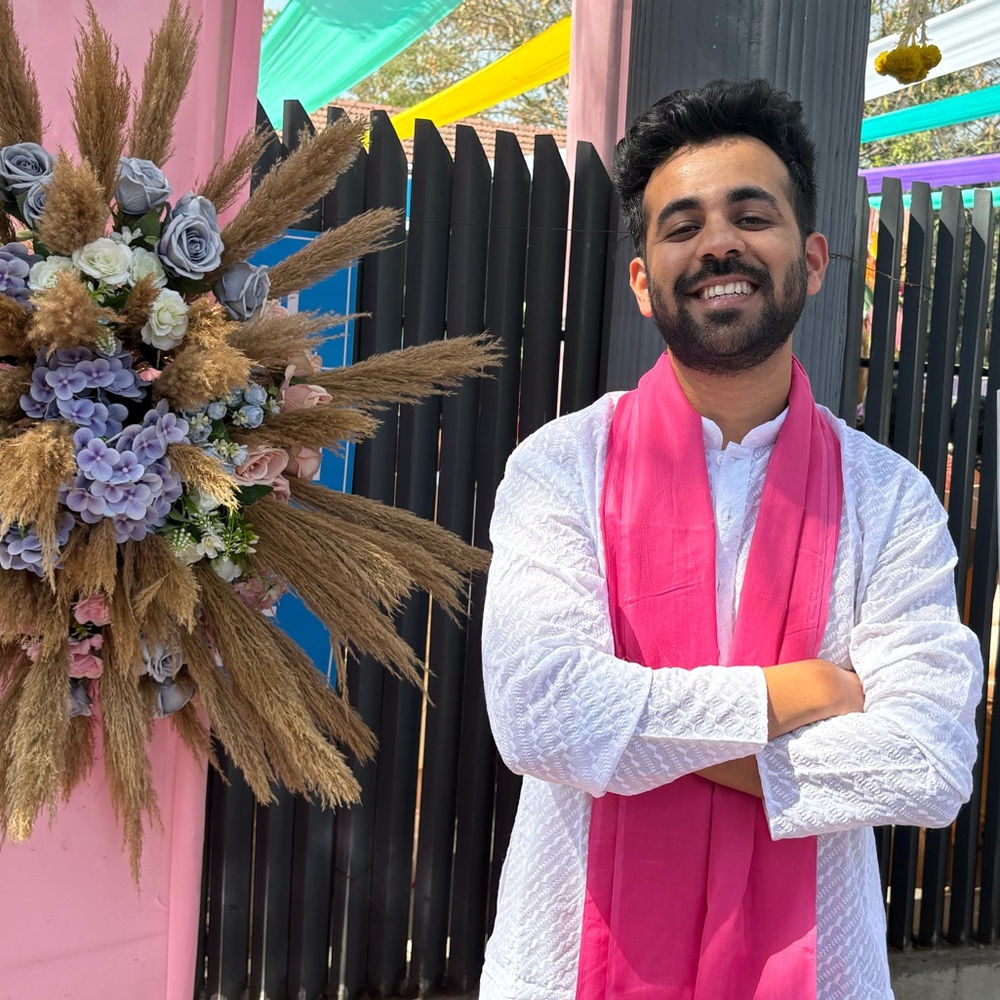 Meet your Posher, Nitish